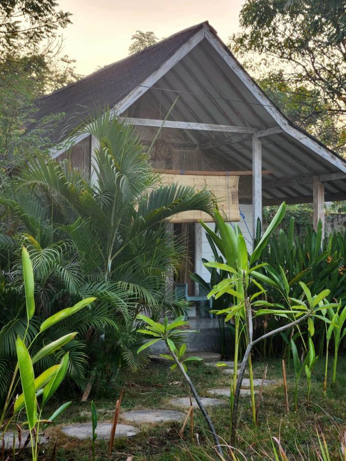 Kayu Cottage Gili Trawangan Kültér fotó